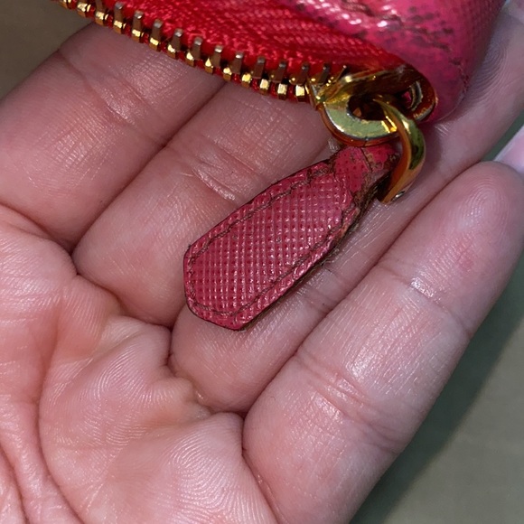 Womens Prada Wallet - Picture 4 of 4